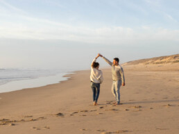 couple-photo-seance-plage-landes-labenne-ondres